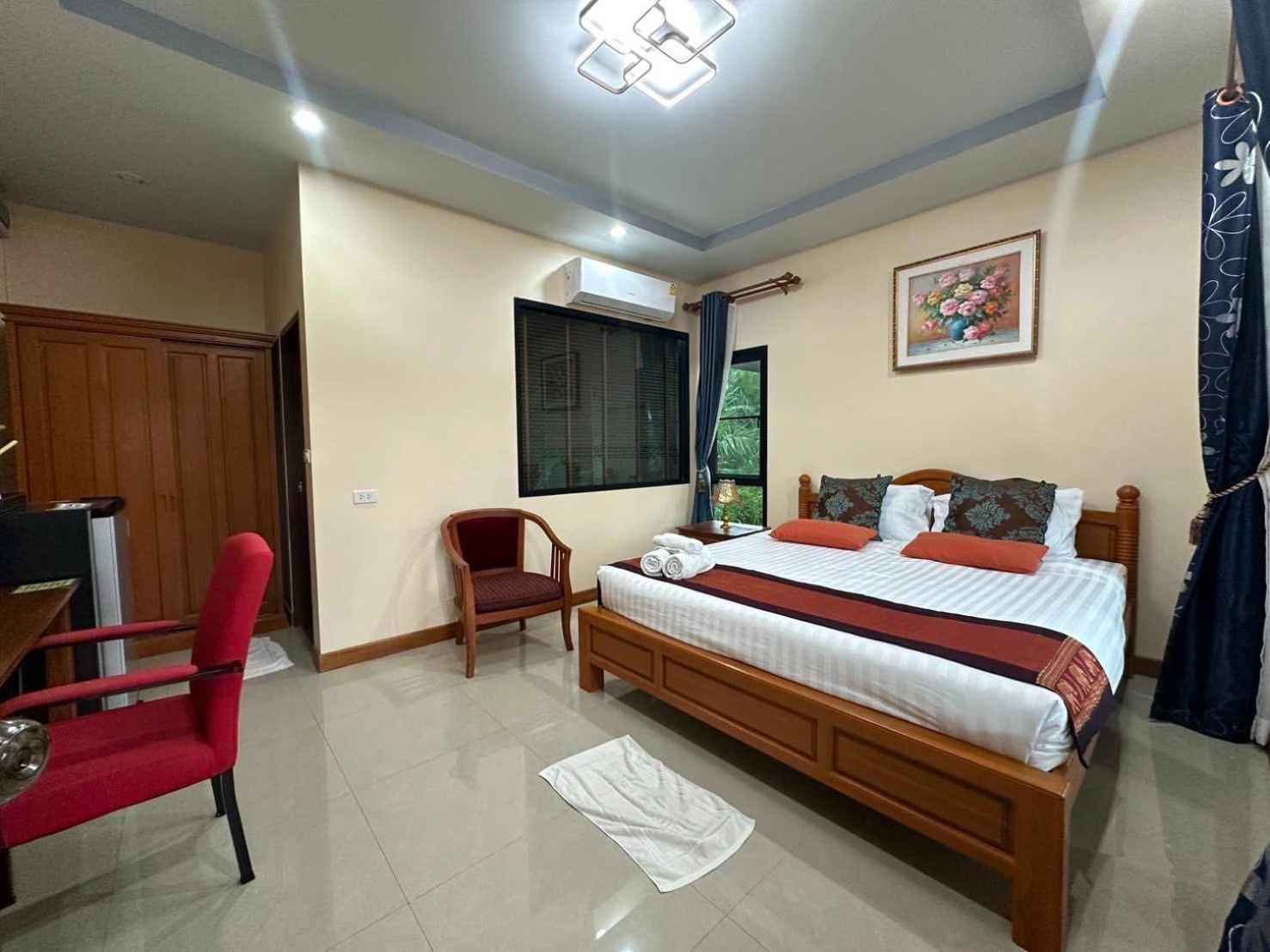 Capital O 75518 Baan Rose Resort Ao Luk מראה חיצוני תמונה