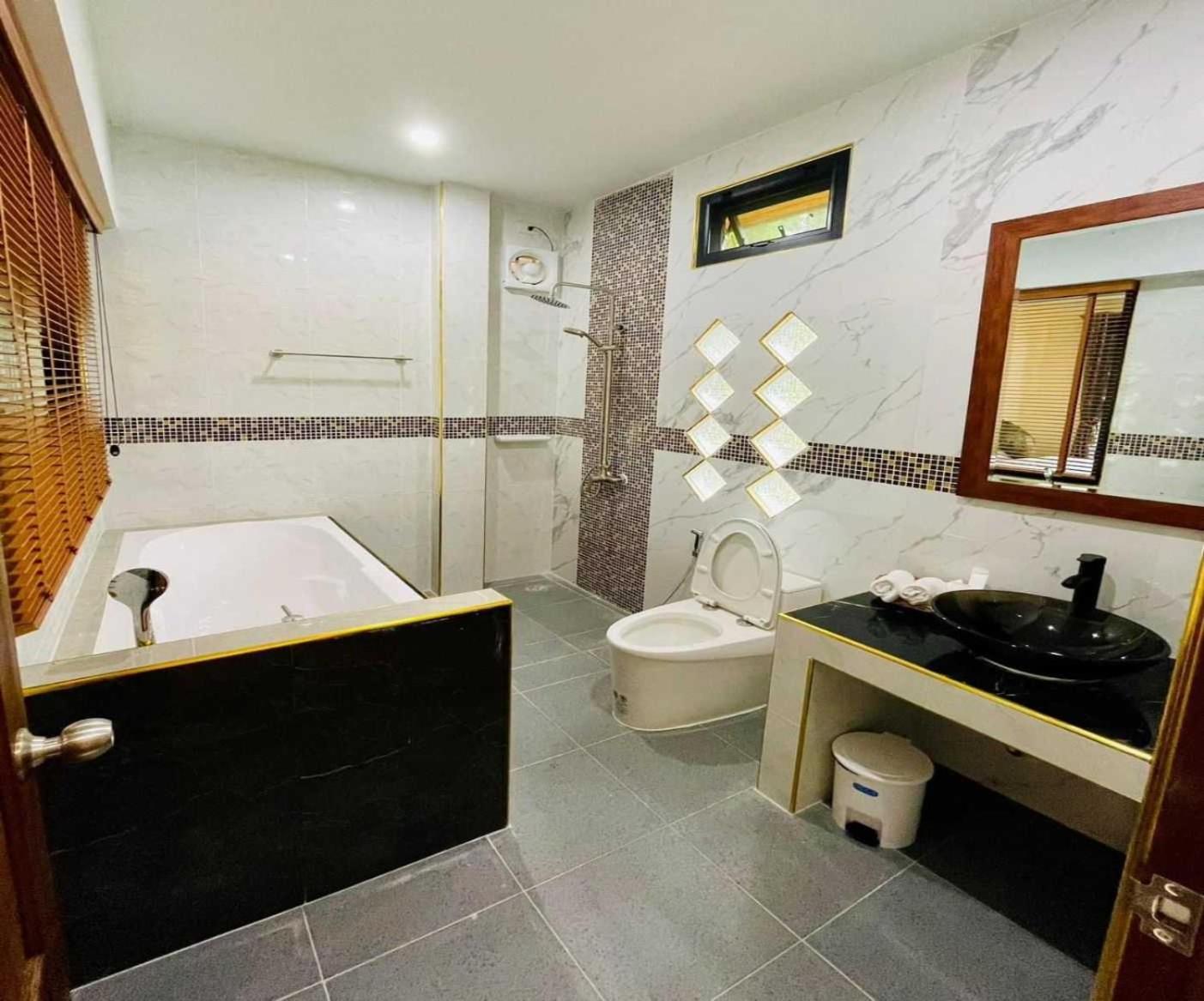 Capital O 75518 Baan Rose Resort Ao Luk מראה חיצוני תמונה
