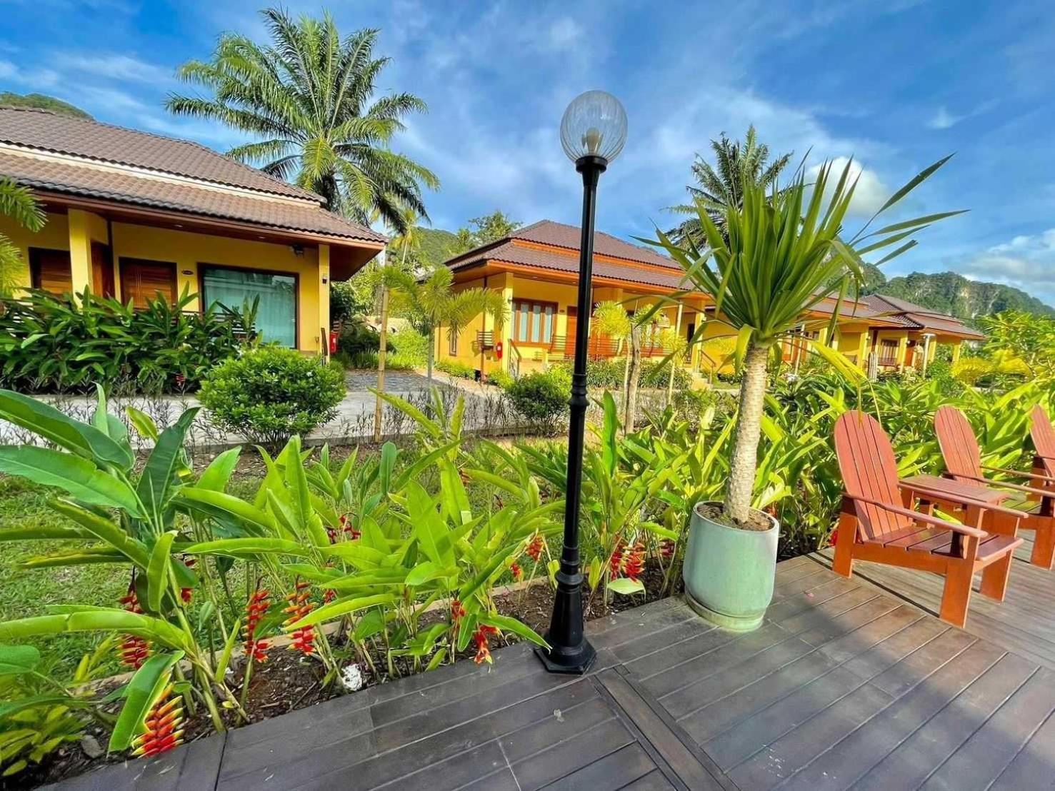 Capital O 75518 Baan Rose Resort Ao Luk מראה חיצוני תמונה